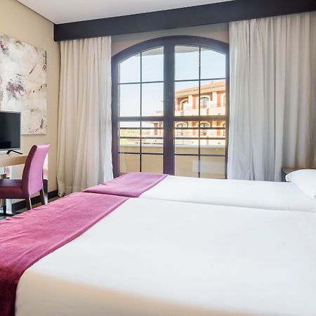 Ilunion Golf Badajoz Otel Dış mekan fotoğraf