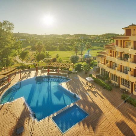 Ilunion Golf Badajoz Otel Dış mekan fotoğraf