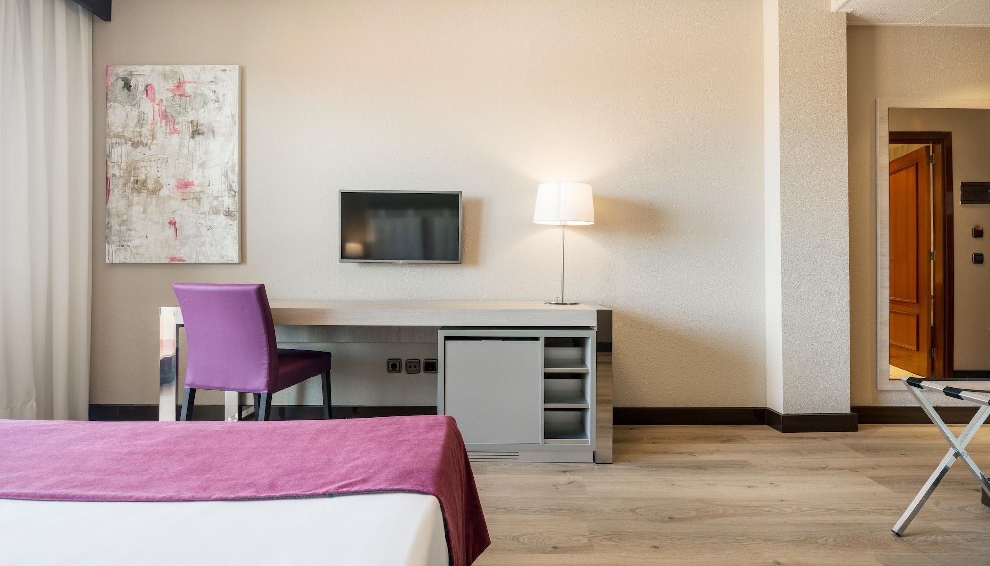 Ilunion Golf Badajoz Otel Dış mekan fotoğraf