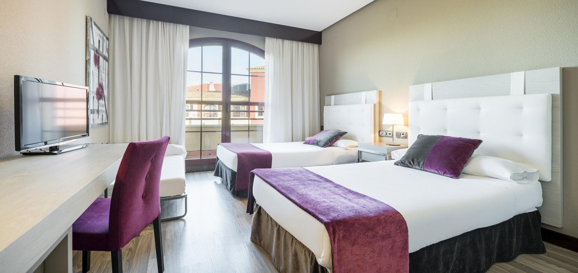 Ilunion Golf Badajoz Otel Dış mekan fotoğraf