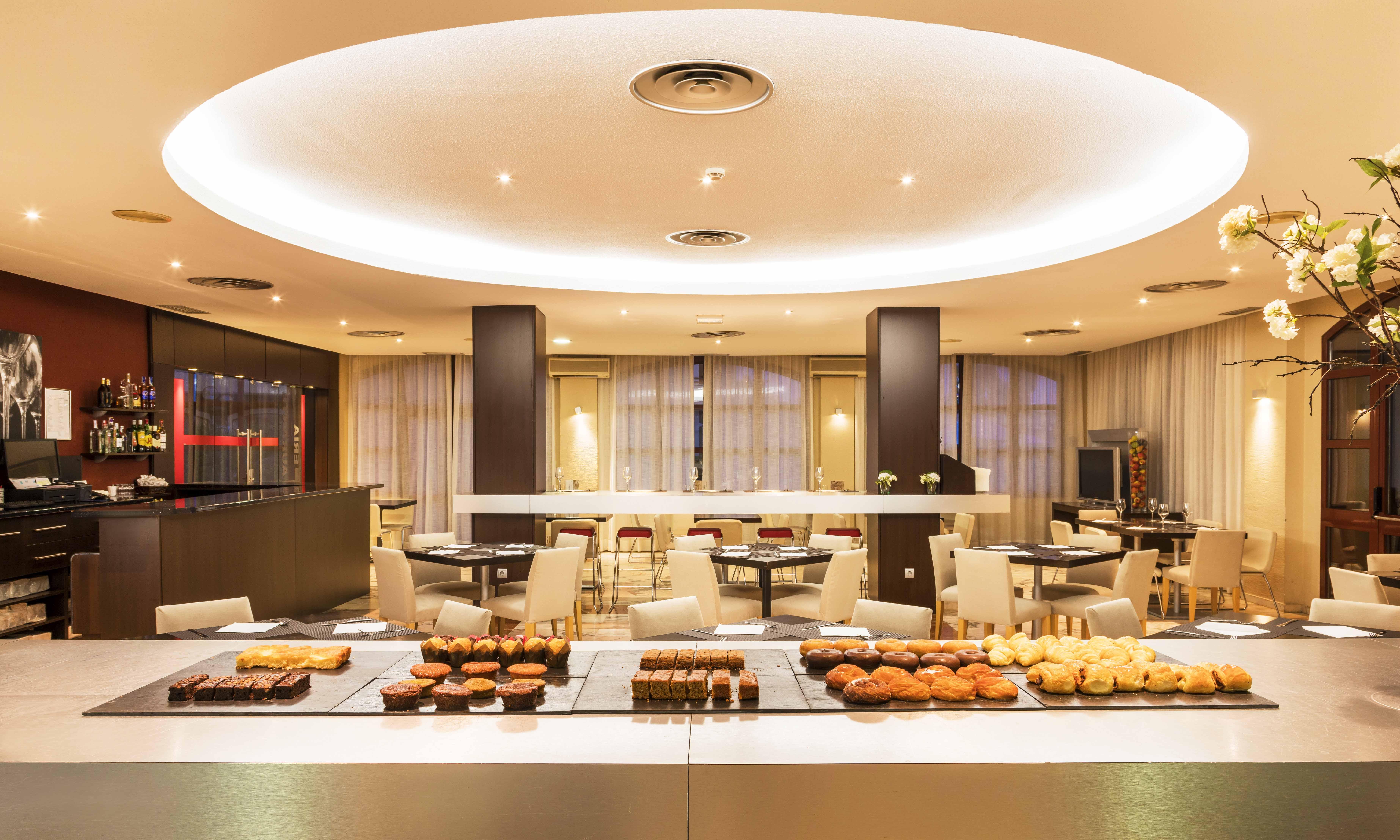 Ilunion Golf Badajoz Otel Dış mekan fotoğraf