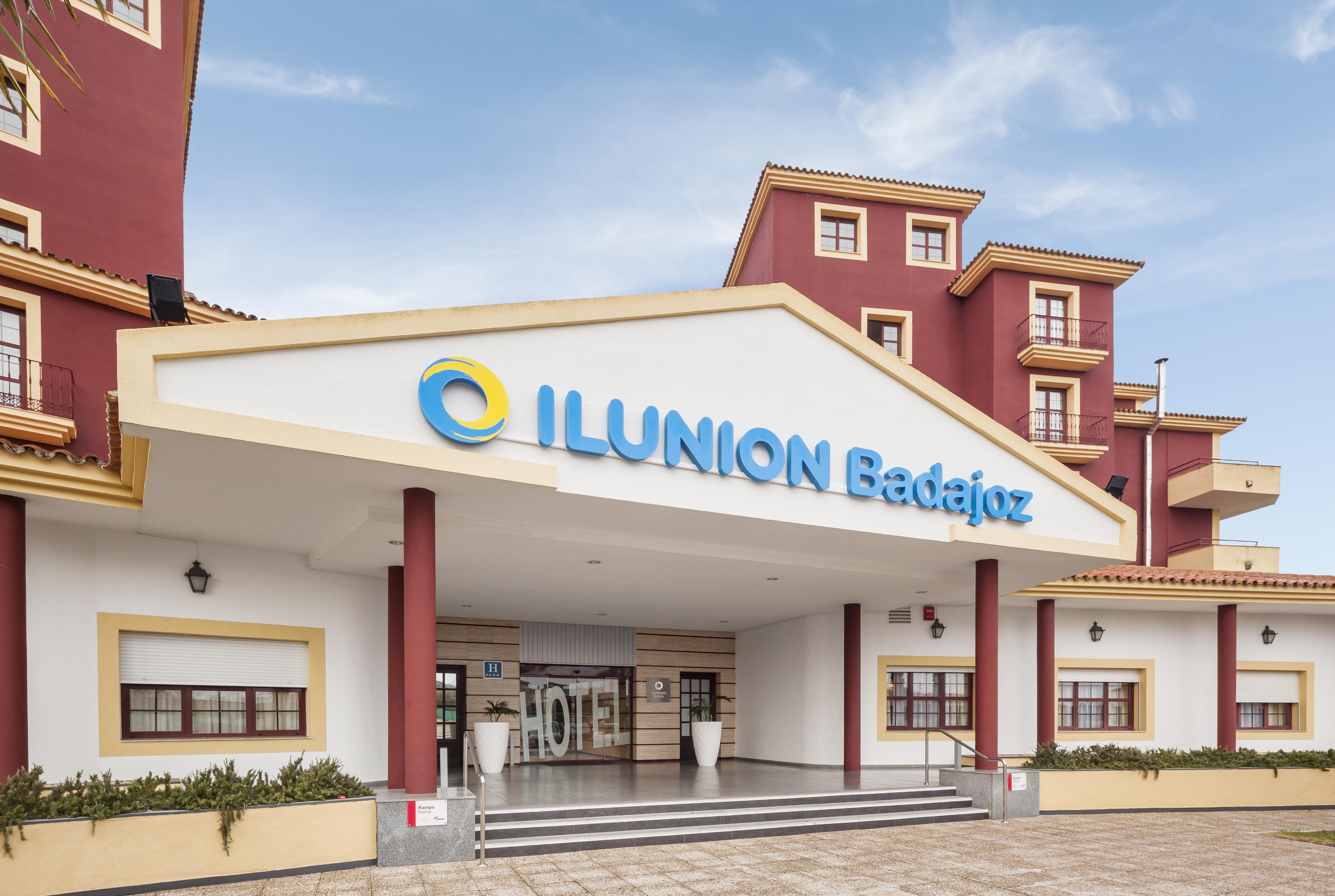 Ilunion Golf Badajoz Otel Dış mekan fotoğraf