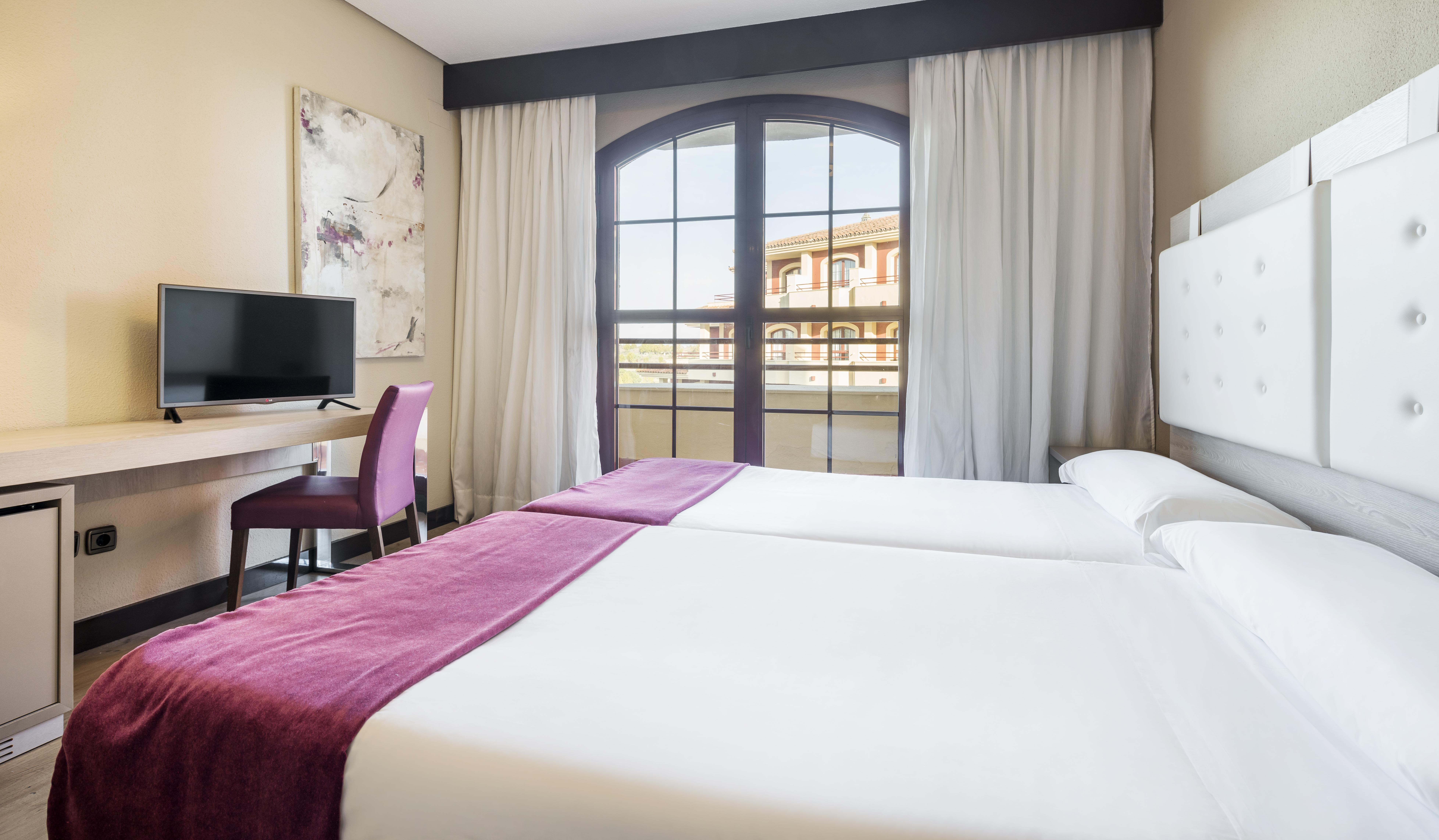 Ilunion Golf Badajoz Otel Dış mekan fotoğraf