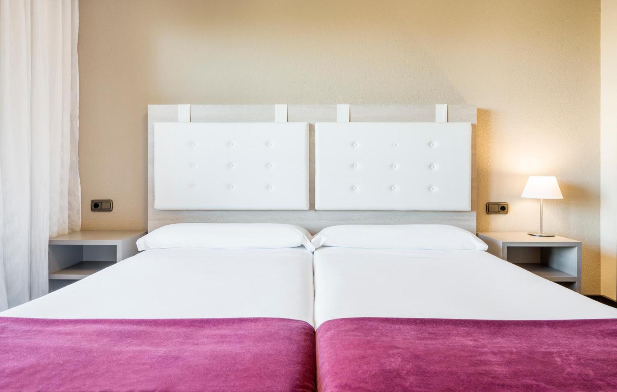 Ilunion Golf Badajoz Otel Dış mekan fotoğraf